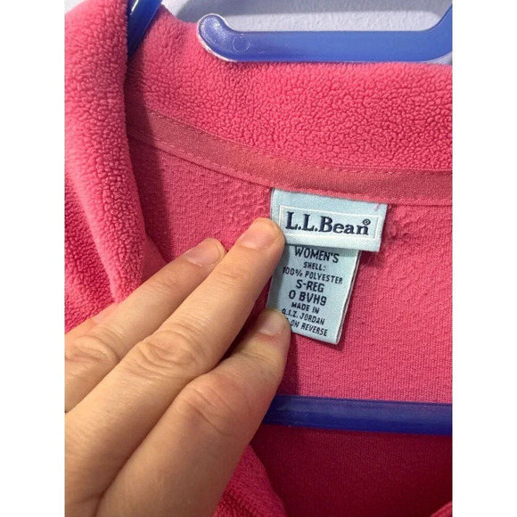 LL. Bean ladies pink zip up sweater with white stripe down the sleeve size small - Picture 2 of 2